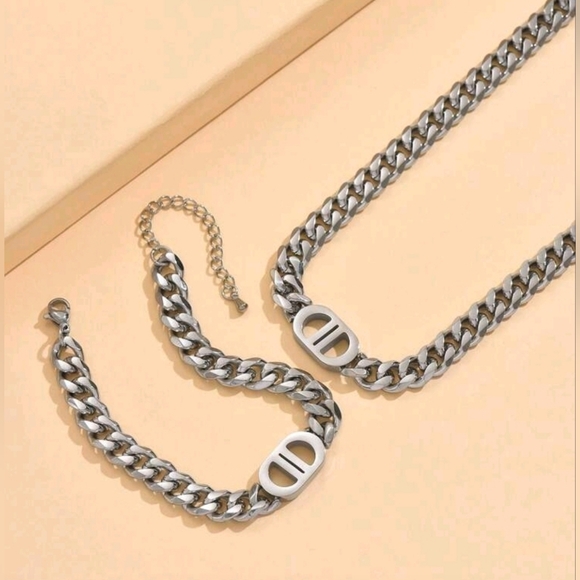 Dior Style Jewelry - Picture 3 of 9